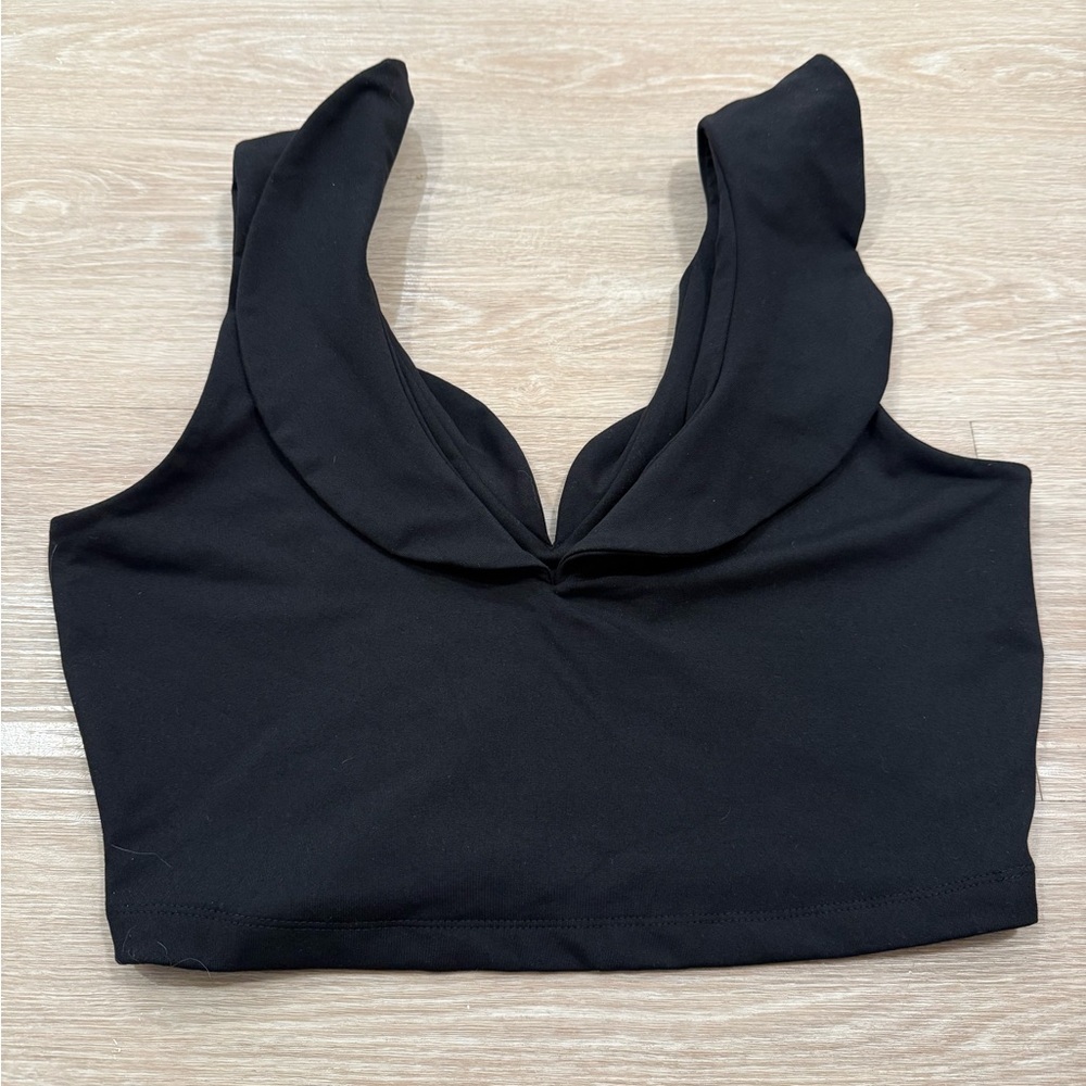 NWOT Susana Monaco Black Flutter Sleeve Crop Tank Top